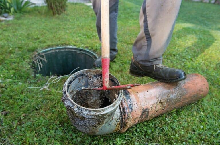 How To Clear Blocked Drains Top Tips Blocked Drains Pipes Sewer